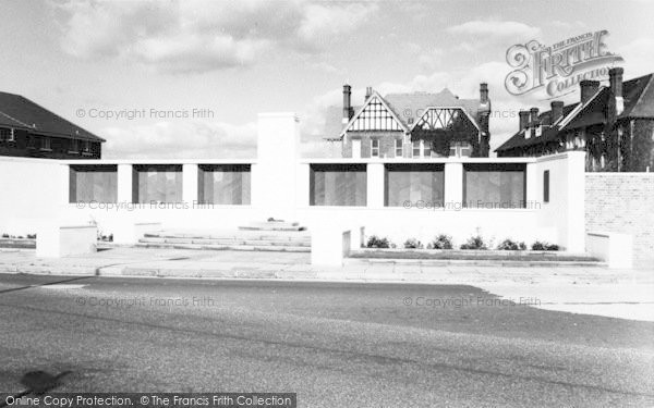 Photo of Lee On The Solent, The Memorial c.1960