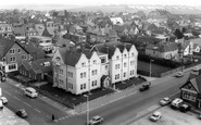Lee on the Solent, the Pier Hotel c1960