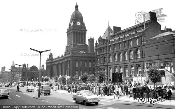 Photo of Leeds, City Hall 1964