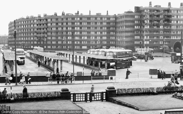 Leeds, the Bus Station and Quarry Hill Flats c1960