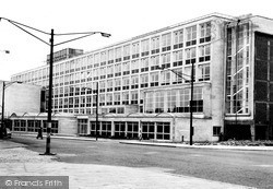 The Engineering Building c.1960, Leeds