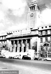 The Parkinson Building c.1960, Leeds