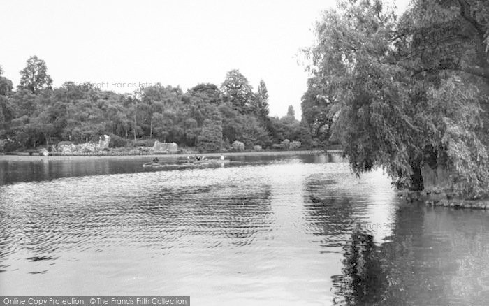 Photo of Leicester, Boating Lake, Abbey Park c.1955