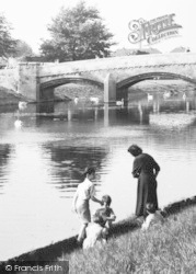 By The River Soar c.1955, Leicester