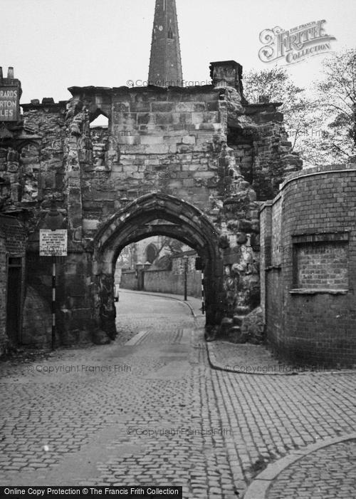 Photo of Leicester, Castle Gateway c.1950