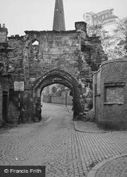 Castle Gateway c.1950, Leicester