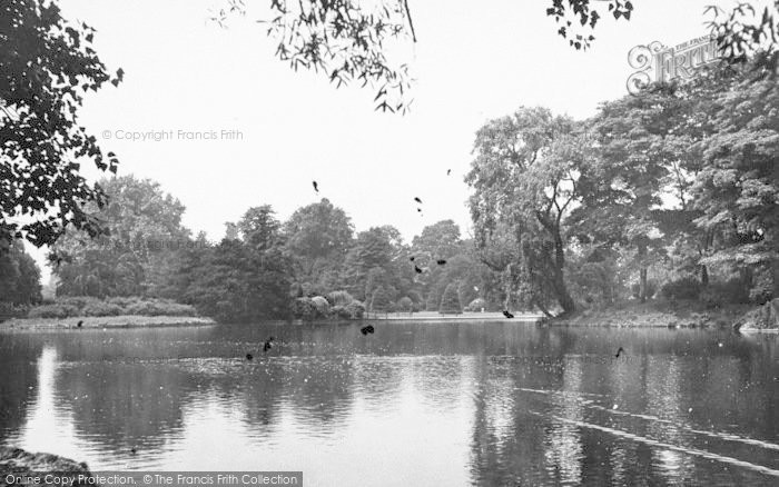 Photo of Leicester, The Lake, Abbey Park c.1950