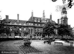 The Town Hall c.1955, Leicester