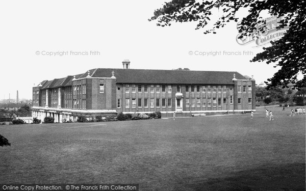 Leicester, Wyggeston Girls School c1950