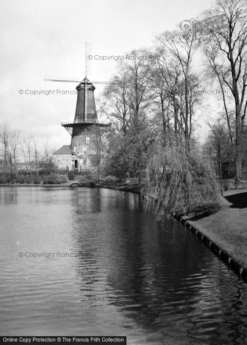Photo of Leiden, Windmill c.1938