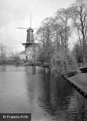 Windmill c.1938, Leiden