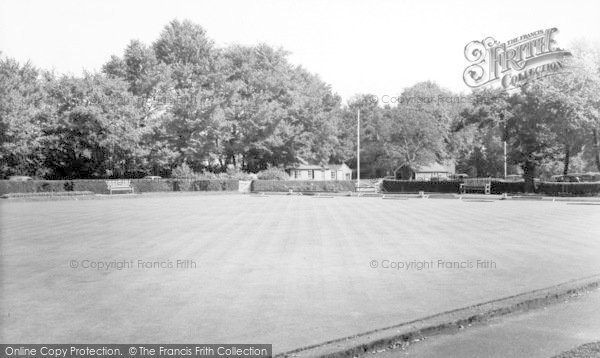 Photo of Leigh On Sea, Bowling Green, Belfriars Park c.1960