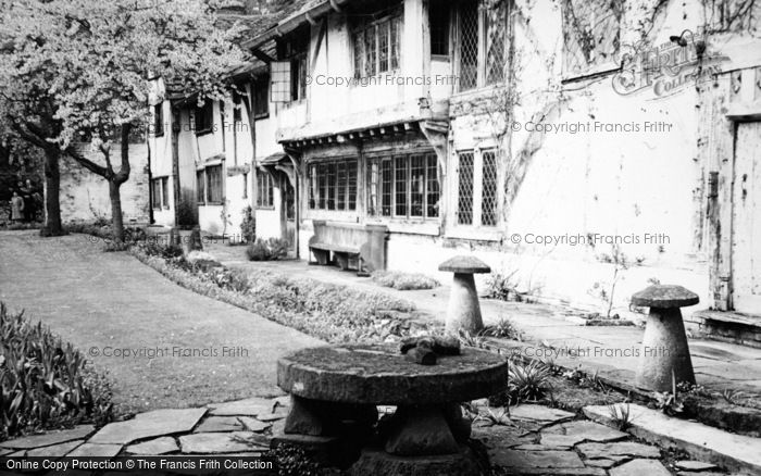 Photo of Leigh, Priest's House 1951