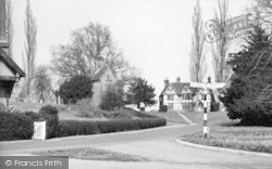 The Village Green c.1960, Leigh