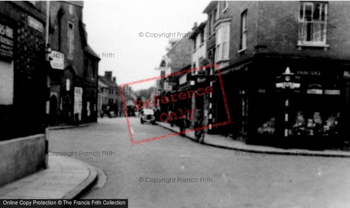 Photo of Leighton Buzzard, Market Square c.1955