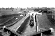 The Three Locks c.1955, Leighton Buzzard