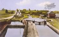 The Three Locks c.1960, Leighton Buzzard