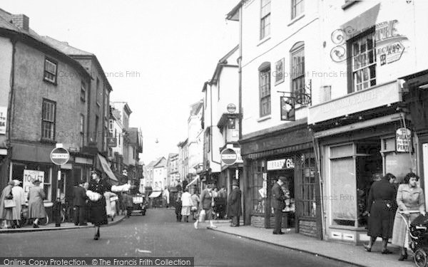 Photo of Leominster, High Street c.1960