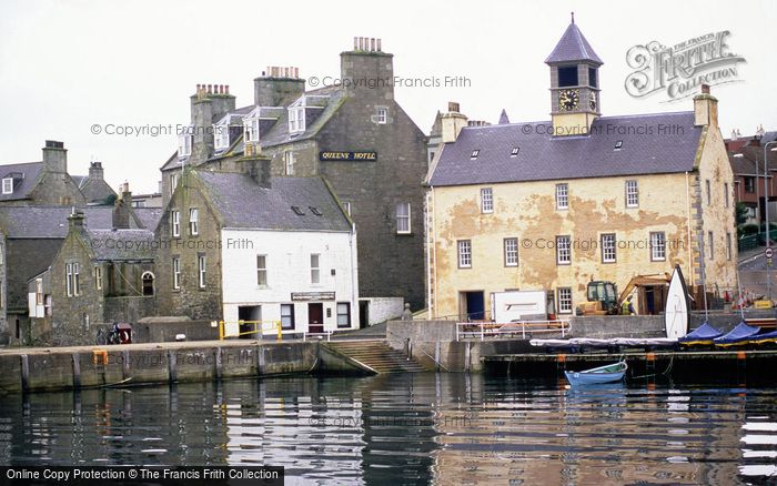 Photo of Lerwick, The Old Tolbooth From Harbour 2006