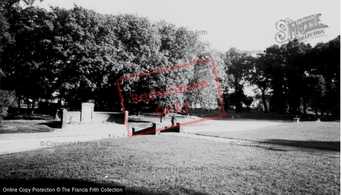 Photo of Letchworth, Howard Park c.1960