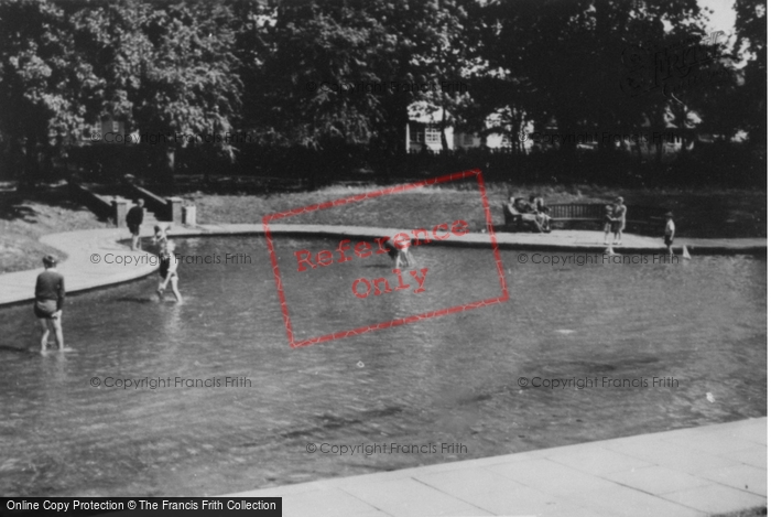 Photo of Letchworth, The Howard Park Paddling Pool c.1950