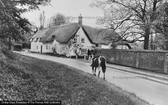Photo of Letcombe Regis, Thatched Cottage c.1960