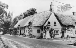 Thatched Cottages c.1960, Letcombe Regis