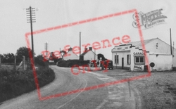 Haverfordwest Road c.1955, Letterston