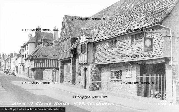Photo of Lewes, Anne Of Cleves House, Southover c.1955