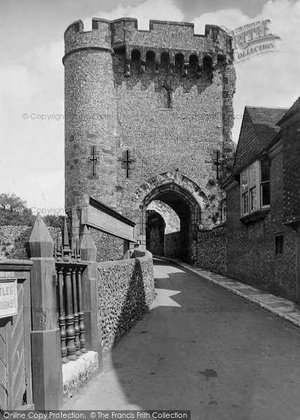 Photo of Lewes, Castle, The Barbican 1921
