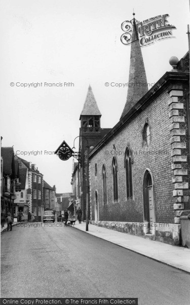 Lewes, St Michael's Church c1960 Photo of Lewes, St Michael's Church c.1960