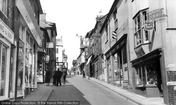 Photo of Lewes, Station Street c.1955
