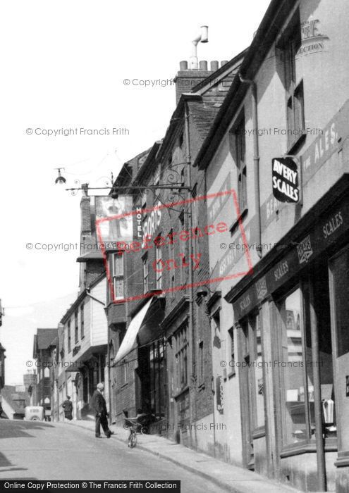 Photo of Lewes, The Royal Oak c.1955