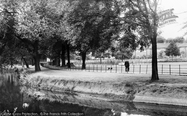 Photo of Lewisham, Ladywell Recreation Ground c1960