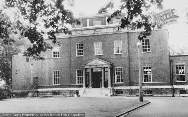 Photo of Lewisham, Manor House Library c.1960