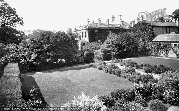 Photo of Leyburn, Bulcote School, Thornburgh Hall 1918