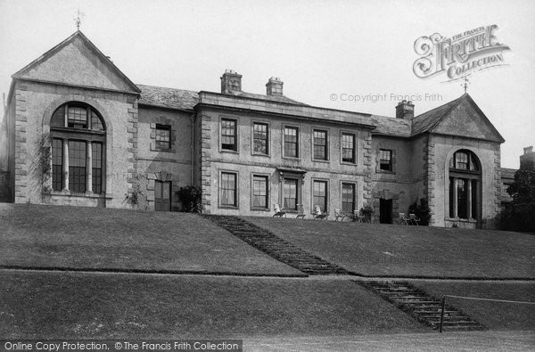 Photo of Leyburn, Leyburn Hall 1896