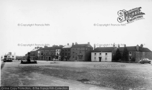 Leyburn, Market Place c1960 Photo of Leyburn, Market Place c.1960