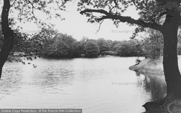 Photo of Leytonstone, Hollow Ponds c.1955