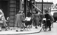 Leytonstone, People, High Road c1950