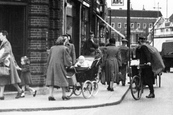 People, High Road c.1950, Leytonstone