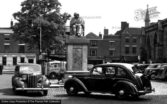 Photo of Lichfield, Cars And Samuel Johnson's Statue c.1955