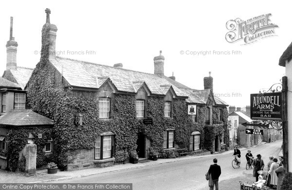 Photo of Lifton, The Arundell Arms c.1955