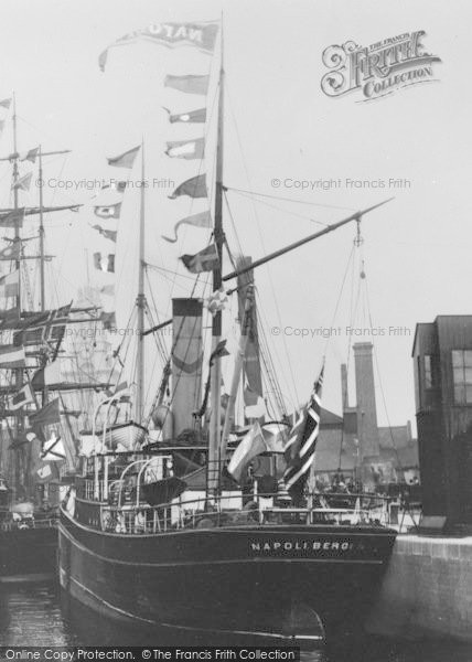 Photo of Limehouse, The Napoli c.1900