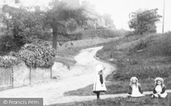 Girls At Pebble Hill 1906, Limpsfield