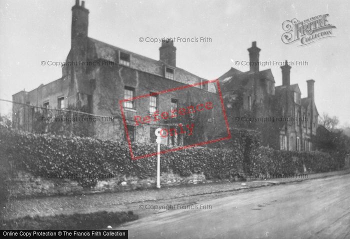 Photo of Limpsfield, Manor House School 1928