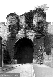 Castle Gateway 1890, Lincoln