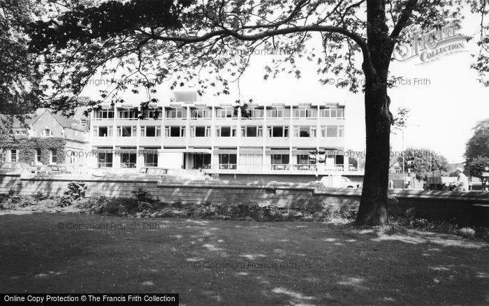 Photo of Lincoln, Eastgate Hotel c.1965