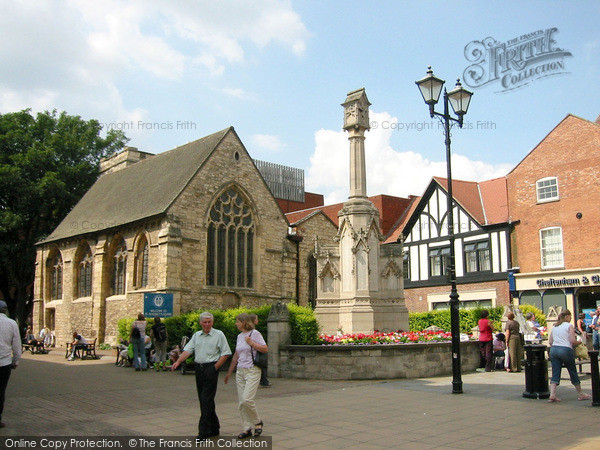 Photo of Lincoln, High Street, War Memorial And St Benedict's Church 2004