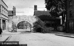 Newport Arch c.1950, Lincoln